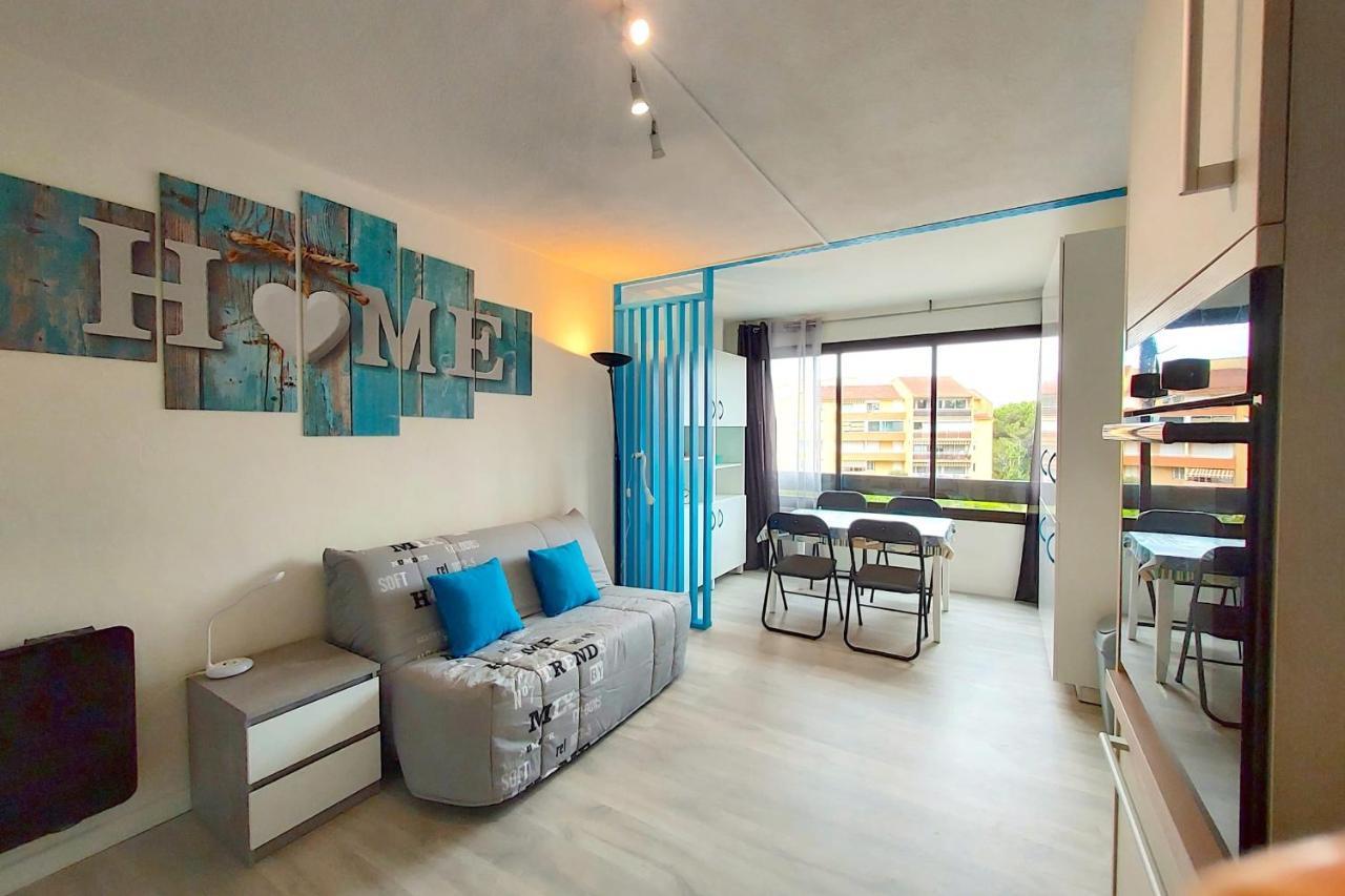 Apartament Hypercenter 27 M With Wifi And Shared Pool Fréjus Zewnętrze zdjęcie