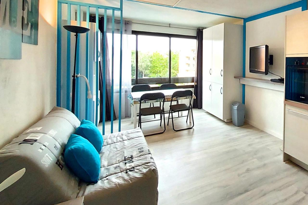 Apartament Hypercenter 27 M With Wifi And Shared Pool Fréjus Zewnętrze zdjęcie
