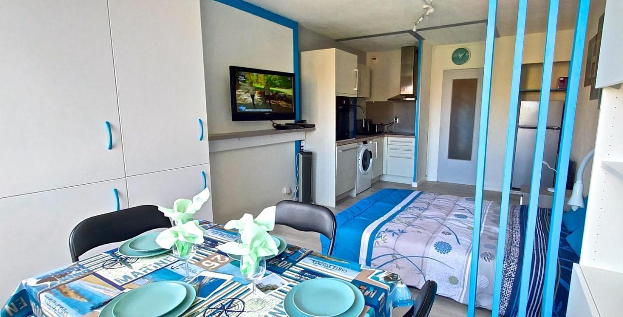 Apartament Hypercenter 27 M With Wifi And Shared Pool Fréjus Zewnętrze zdjęcie