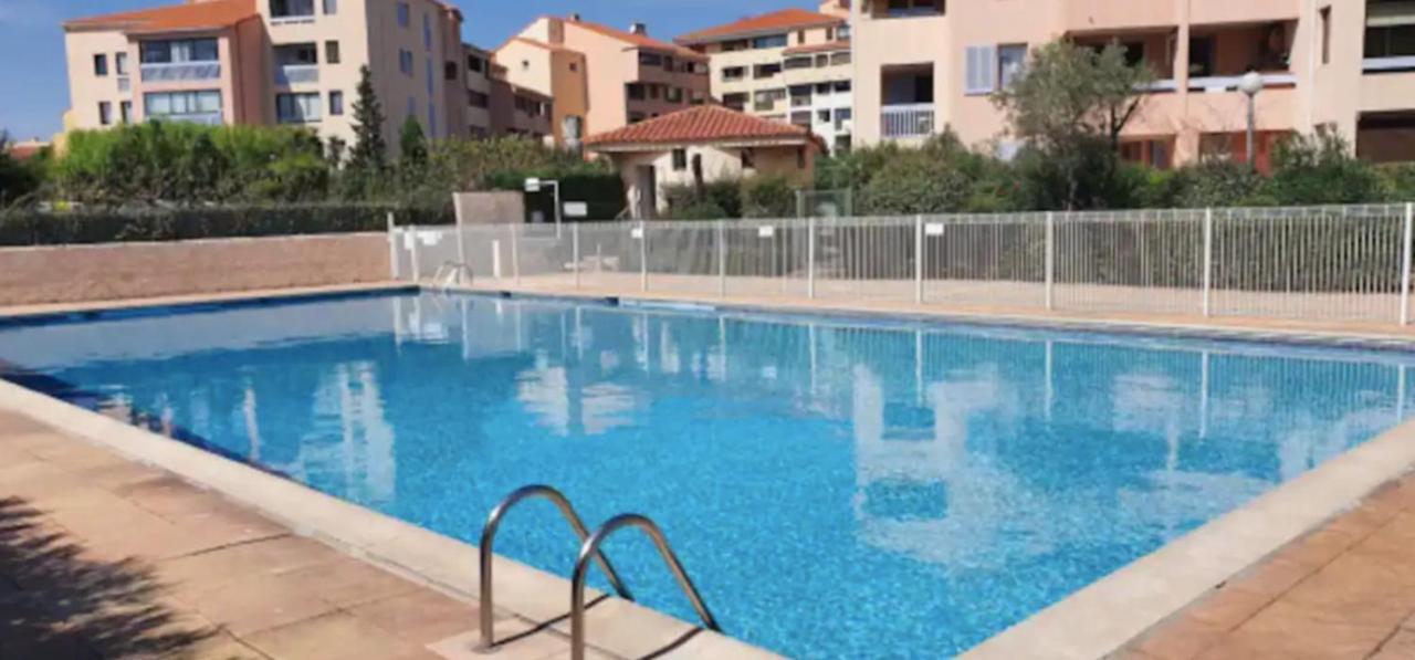 Apartament Hypercenter 27 M With Wifi And Shared Pool Fréjus Zewnętrze zdjęcie
